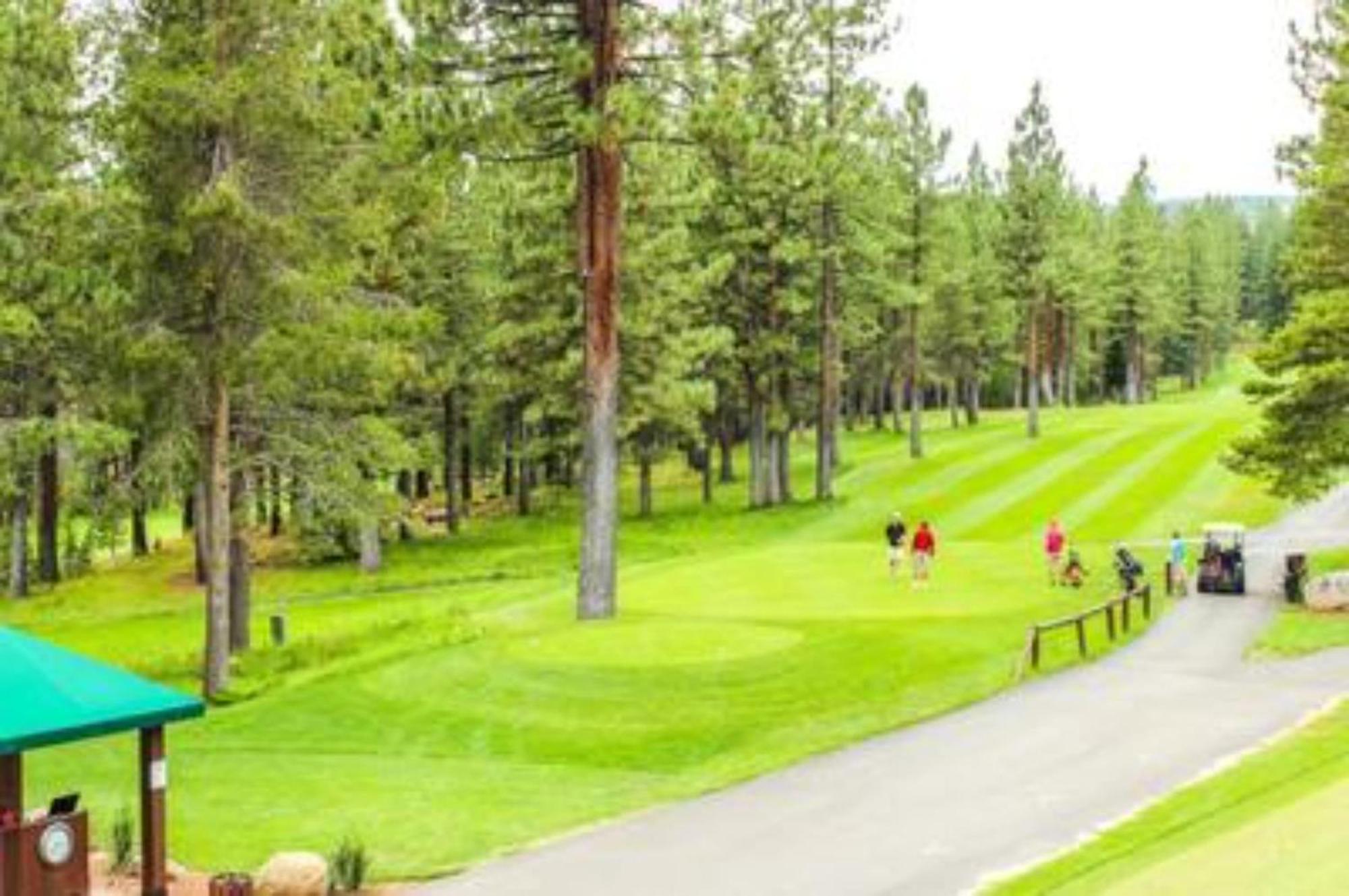 Moosetrack By Avantstay Cozy Cabin In The Of Tahoe Donner W Hot Tub Truckee Eksteriør bilde