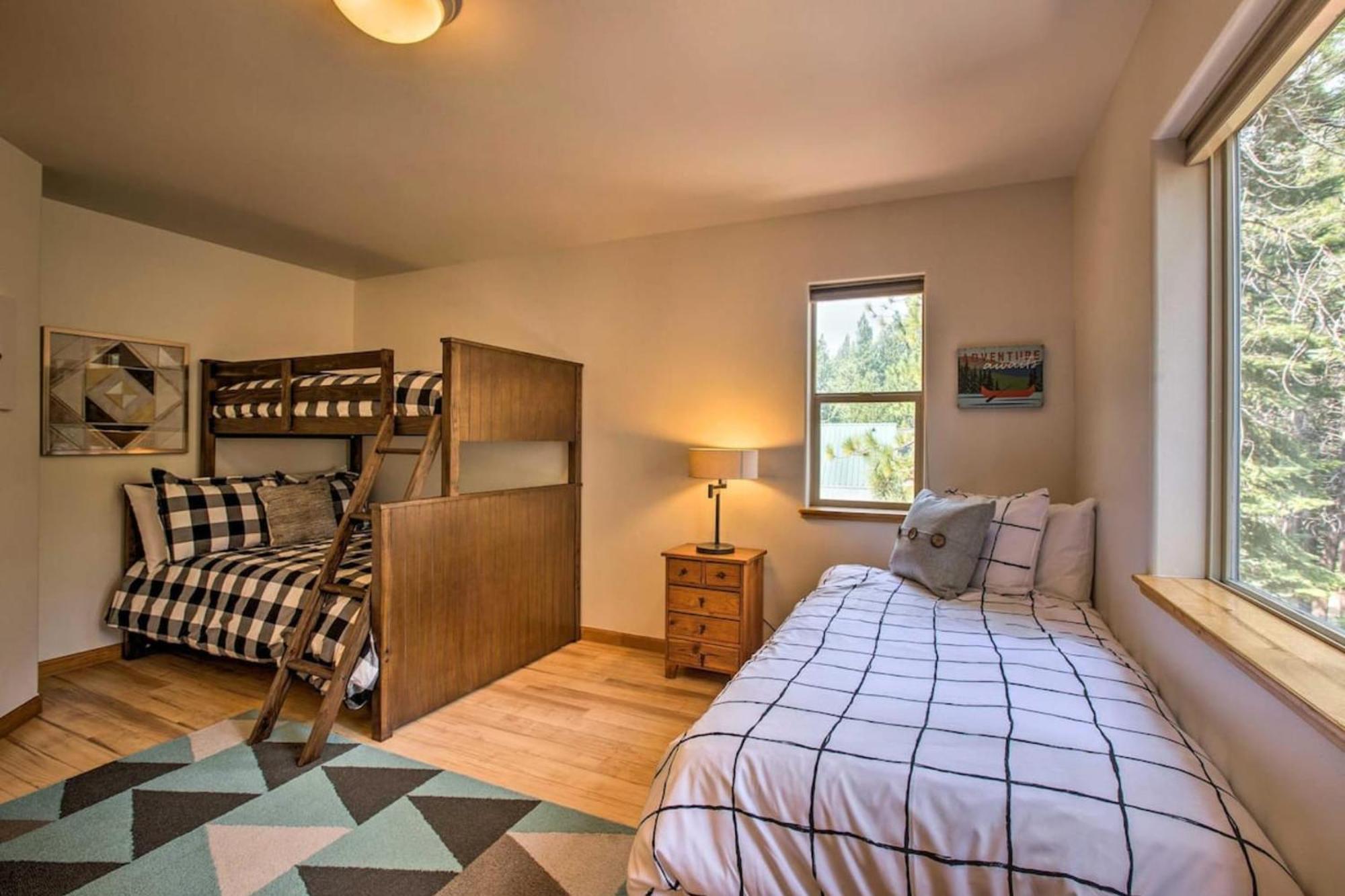 Moosetrack By Avantstay Cozy Cabin In The Of Tahoe Donner W Hot Tub Truckee Eksteriør bilde